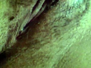 omg playing with my wet latina pussy 😍💦