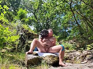 HUNTING YOUNG MOMMY LEADS TO ROUGH OUTDOOR PUSSY POUNDING BY THE BEACH