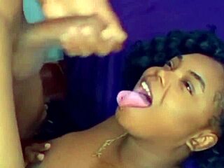 Hot hermanastro makes petite hermanita suck and fuck till creampie