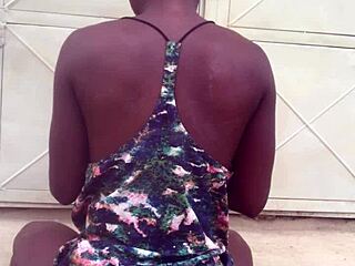 Crazy African Bitch Twerks Wild To Nigeria Afro Music Beats