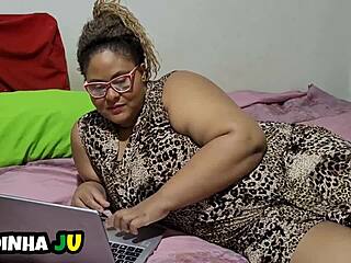 hot teacher loans laptop i see nudes an fuck her bad!!