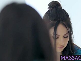 sweet teen massages milf babe's pussy into hardcore fingering bliss