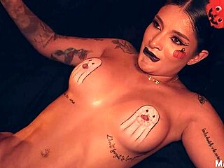 mysterious halloween vixen surrenders her tight rear for a deep creamy finish