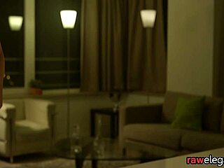 Beautiful Eurobabe's Pussy Devoured by Glam Milf Dyke Tongue!