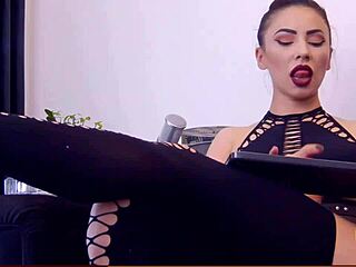 i crave alettacole's intense fetish urges