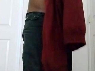 hey i'm sneaking some private shave and masturbate time join me