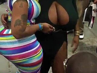 big ebony tits bounce in hidden candid shots