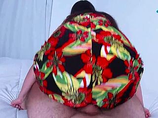 Mommy milf's deep blowjob has me cumming on her curvy latina face in boots