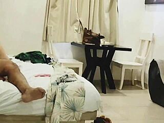 Juicy young Mexican BBW begs for creampie in homemade pounding