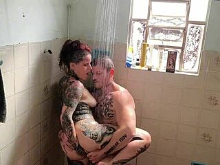 fodendo minha meia-irma no banho she squirts wet anal assfucking till cum