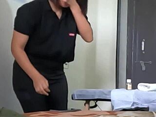 YOUNG GIRL GETS MASSAGE HANDJOB CREAMPIE