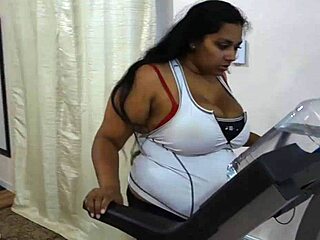 Bbw Desi Rose's Workout Blooper Shows Off Chubby Curves