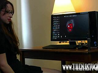 Cassandra Gemini kneels as nasty gimp in boots and submission