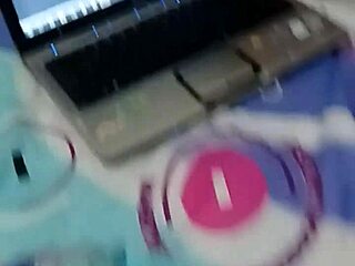 Mojada swingers get wet and wild in group fun 😏🔥