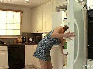 Think you can handle this brunette milf pounding that teen pussy?