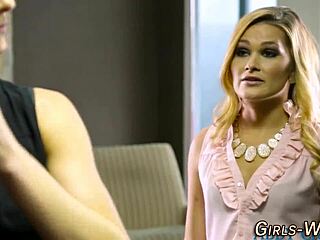 Heart-pounding lesbian fingering and oral between horny MILF and babe