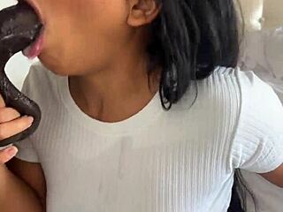 Whoa huge meat dildo satisfies my cravings with amateur couple Nysdel!