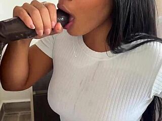 Whoa huge meat dildo satisfies my cravings with amateur couple Nysdel!