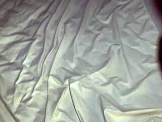 tirando a virgindade da puta gostosa no cu e buceta total 🔥🍑💦