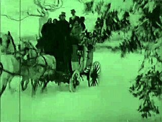 Vintage hairy beavers spread wide in antique erotic beaver feast