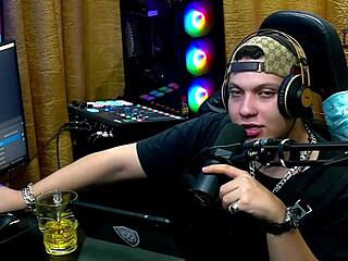 mari álvila strips naked on podcast what would you do