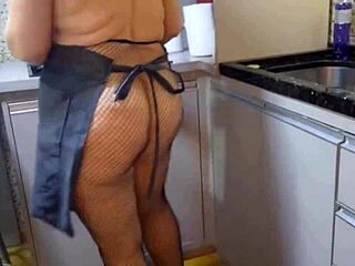 Sograh Caught Naked Cooking! Desperate For Hard Cock In Kitchen Workout Lingerie Taboo