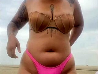 hey babe pull that cock out of your shorts so i can check if it's really hard 😏🌴