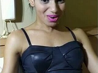 ALICE LEMES' BIG CLIT AND GAPE FETISH MAKING OFF!