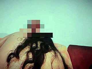 mi hijastro no se le para... pero esta madrastra tetona cachonda lo monta toda la noche sexo casero