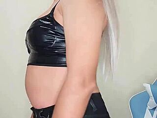 being trans for a day feels so good while stroking myself hard