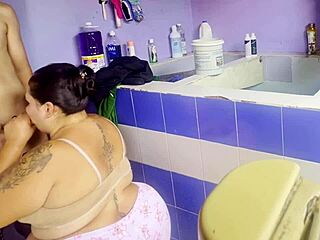 服売り場で上司めっちゃ犯したくてたまんない