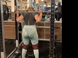 Instagram Big Ass Girls in Tight Gym Leggings