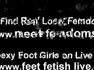 she's worshipping my feet all night long with total femdom devotion 👠👣🔥