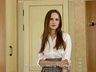 hot virgin brunette abel rugolmaskina fingers tight pussy