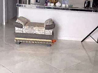 la hermanastra ebony ruega por el bbc del vecino en la cama!!