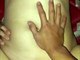 indonesian wife invites young stud home for fuck 🍆🏠