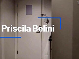 sou a puta mais safada louca pra sentar no cuzinho ate meu macho gozar na bunda