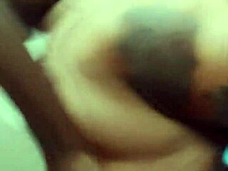 wanna see this johannesburg whore's clit and pussy lips up close?