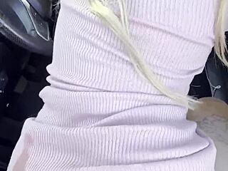 curvy latina squirts wildly after roadside fuck for car help