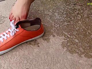 i cant believe anastasia rose peed her jeans and panties with other girls...