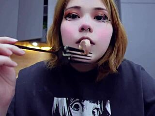 Furiyssh Delivers Cute Chubby Mukbang Fun