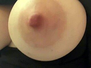 check out italian milf artemisia's big nipples bouncing slow and horny?