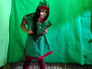 i'm this naughty christmas latina elf so horny waiting for dirty dick in my vagina 😩💦