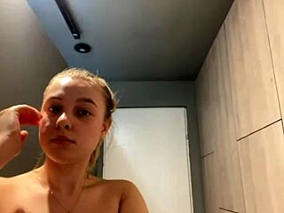 whoa, check this teen squirting buckets during gym quickie fuck!