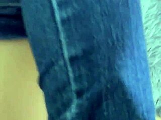 me cojo a mi cita de tinder in dorm with squirting latina and big ass doggystyle