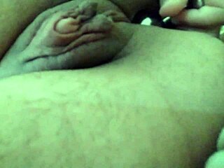 Wanna see me play with this anal plug?