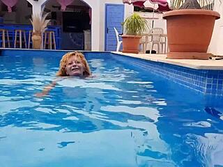 Hot couple fucks in pool water!