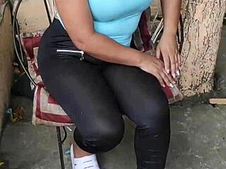 el vecino me follo antes q regrese mi marido... uff