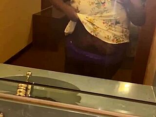 fat ebony slut shakes big tits and ass in memphis hotel room