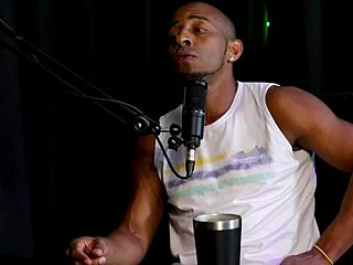 Fez hard scenes make CLT workers quit for sheer red Negro top action